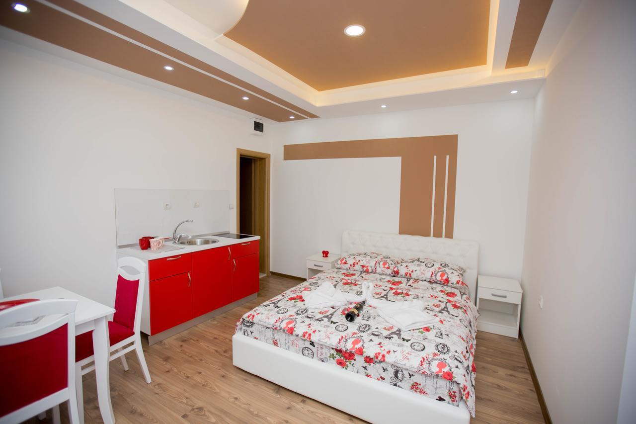 טרביניה Apartmani Slado מראה חיצוני תמונה