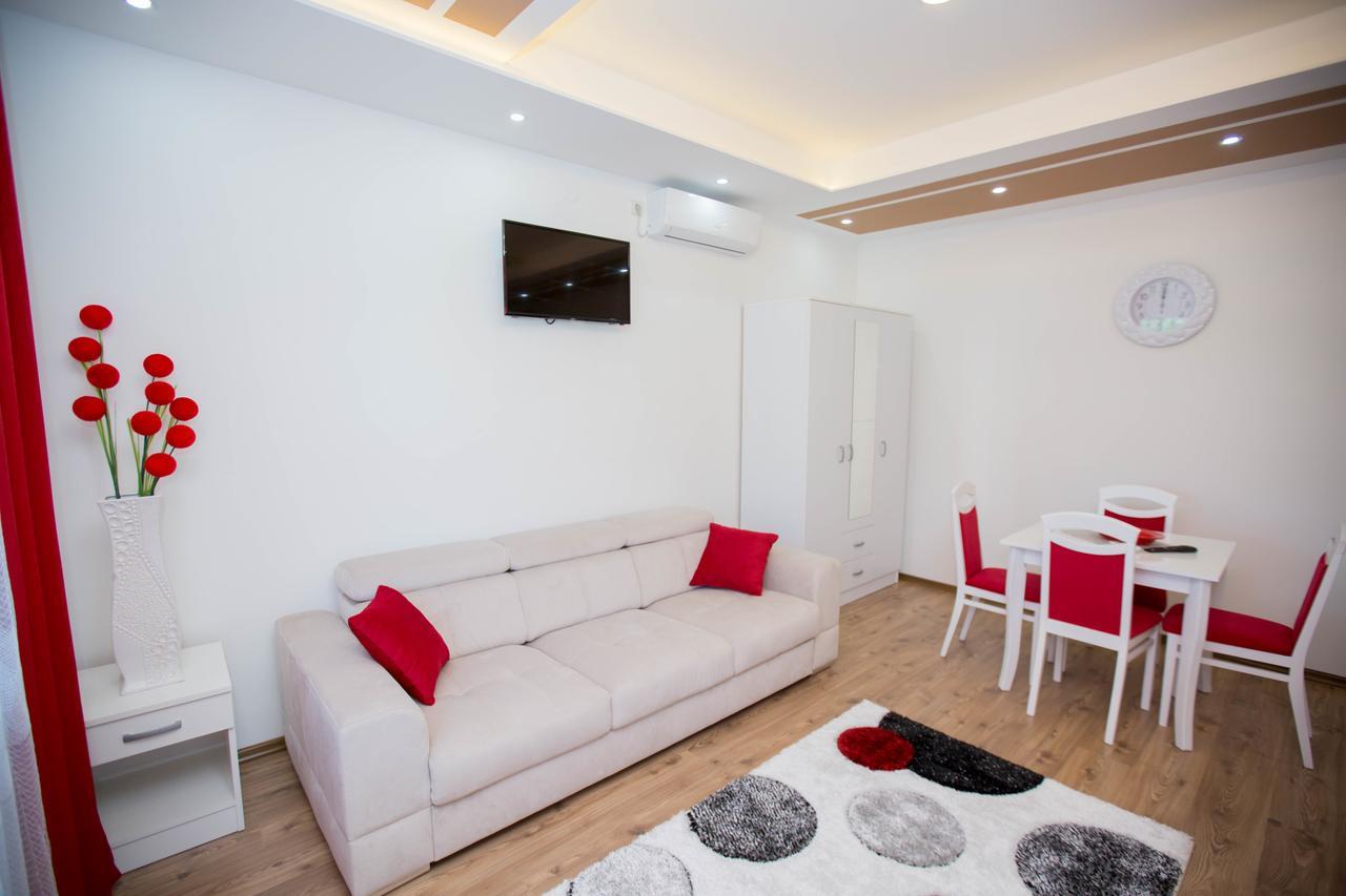 טרביניה Apartmani Slado מראה חיצוני תמונה