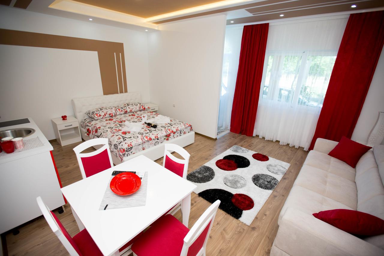 טרביניה Apartmani Slado מראה חיצוני תמונה