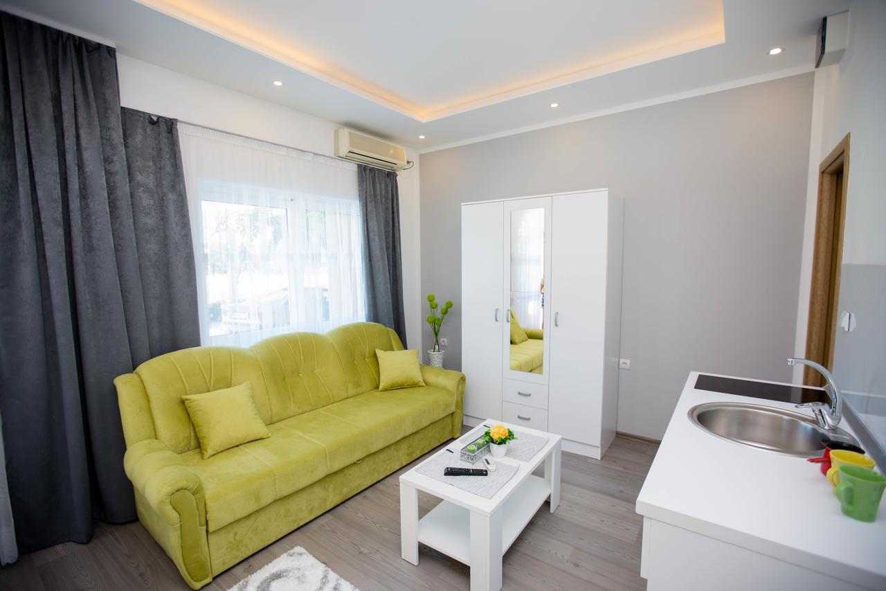 טרביניה Apartmani Slado מראה חיצוני תמונה