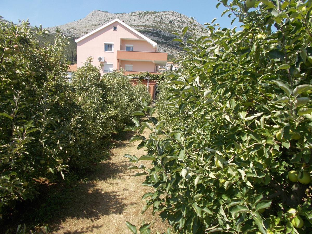 טרביניה Apartmani Slado מראה חיצוני תמונה
